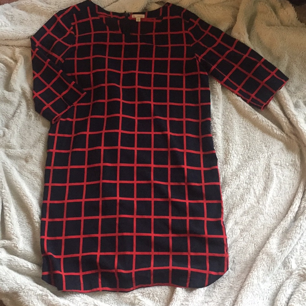 💃🏻Gap navy and red shift dress!!